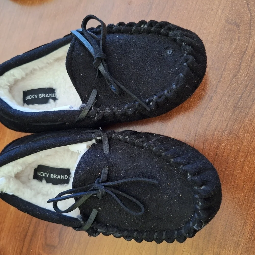 Lucky Brand Black Moccasin Slippers